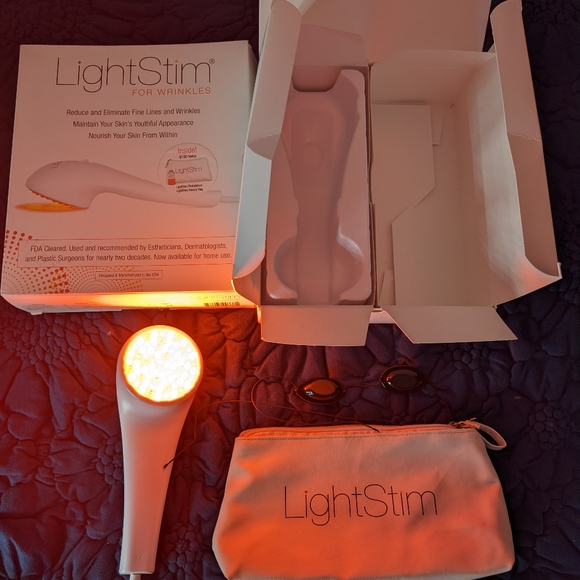 LightStim for wrinkles LED Infrared Light Stim therapy - Picture 4 of 4